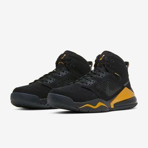 Jordan Mars 270 Black Metallic Gold